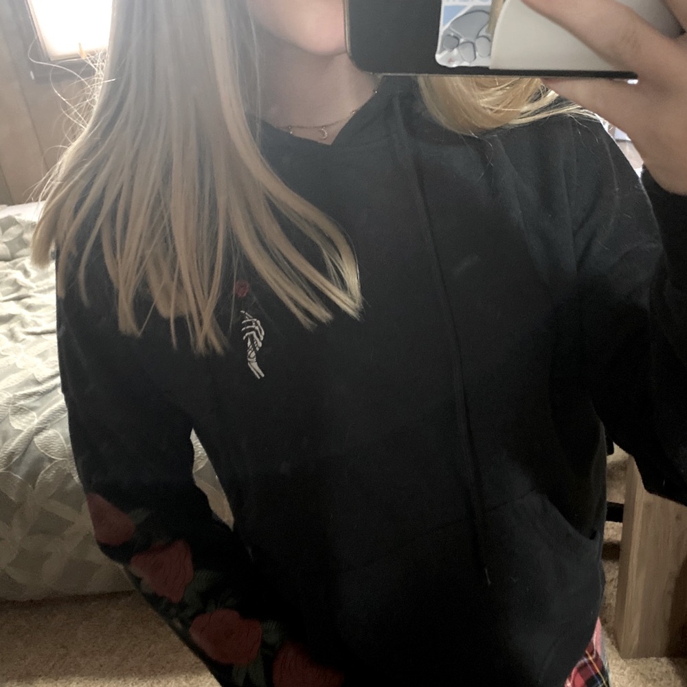 Zumiez rose hoodie